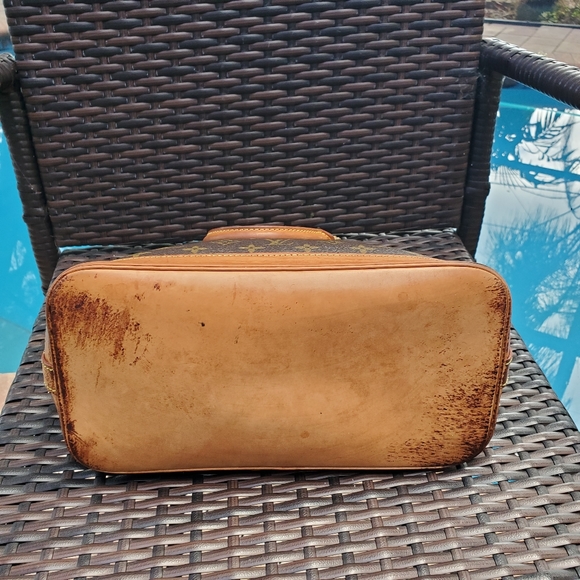 authentic louis vuitton alma pm - Picture 12 of 16